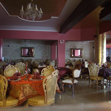Hotel Royal Zalău Dış mekan fotoğraf