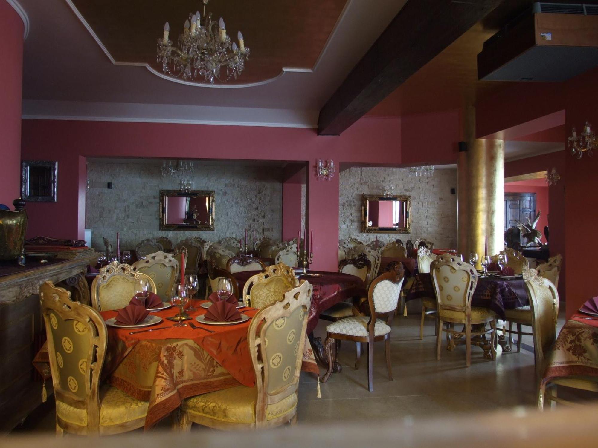 Hotel Royal Zalău Dış mekan fotoğraf