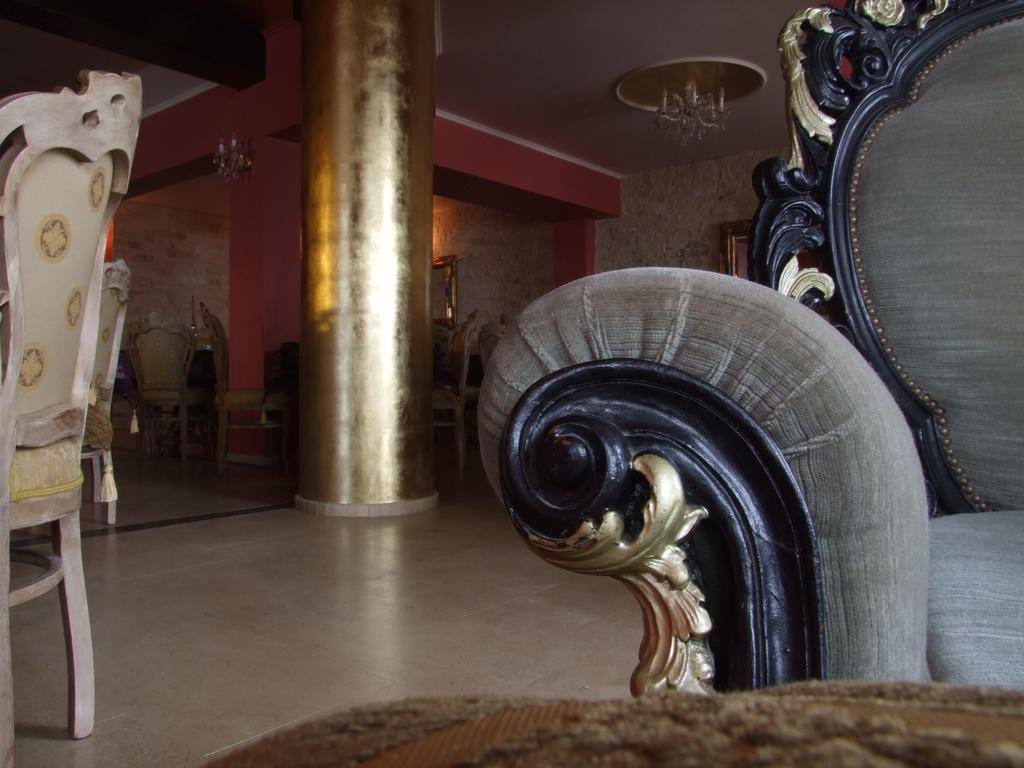 Hotel Royal Zalău Dış mekan fotoğraf